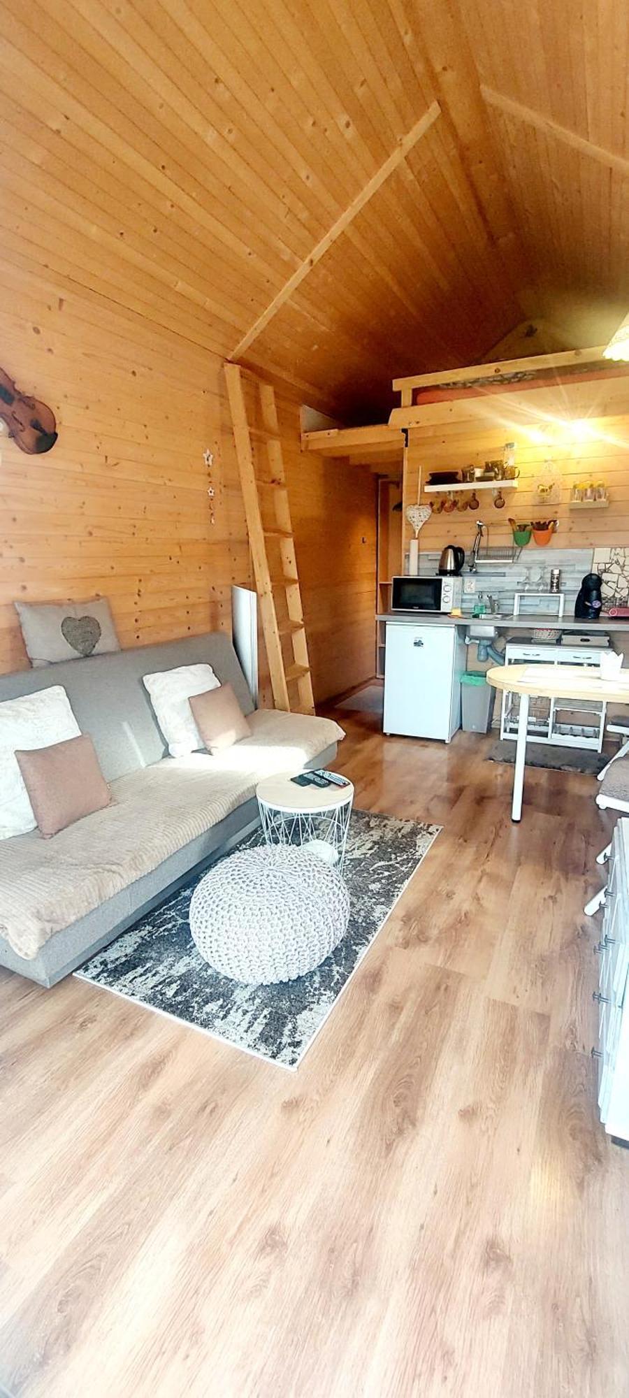 Апартаменты Tiny House Olivia Липтовски-Градок Экстерьер фото